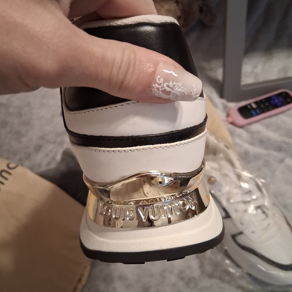 Louis Vuitton White and Black Sneakers - Picture 3 of 10